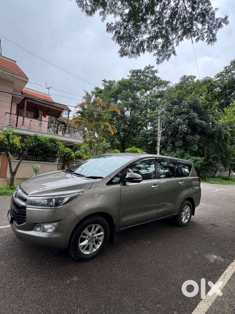 Toyota Innova Crysta 2.8 Gx At, 2017, Diesel