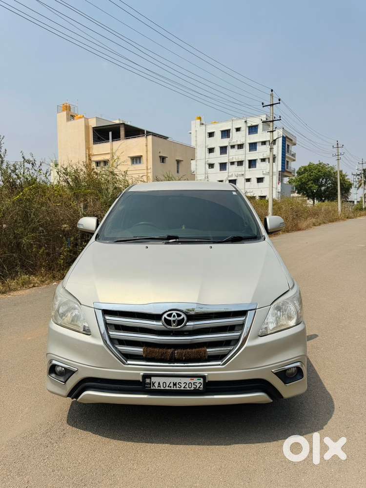 Toyota Innova 2010 Diesel 280000 Km Driven
