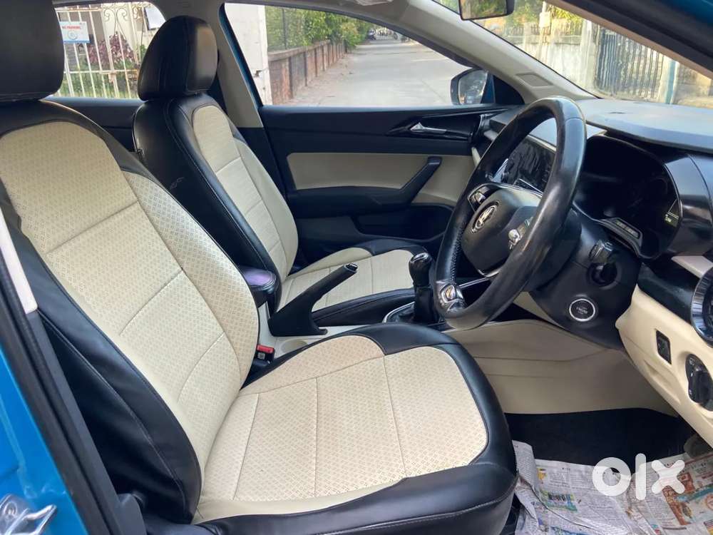 Skoda Slavia Ambition 1.0l Tsi Mt, 2022, Petrol