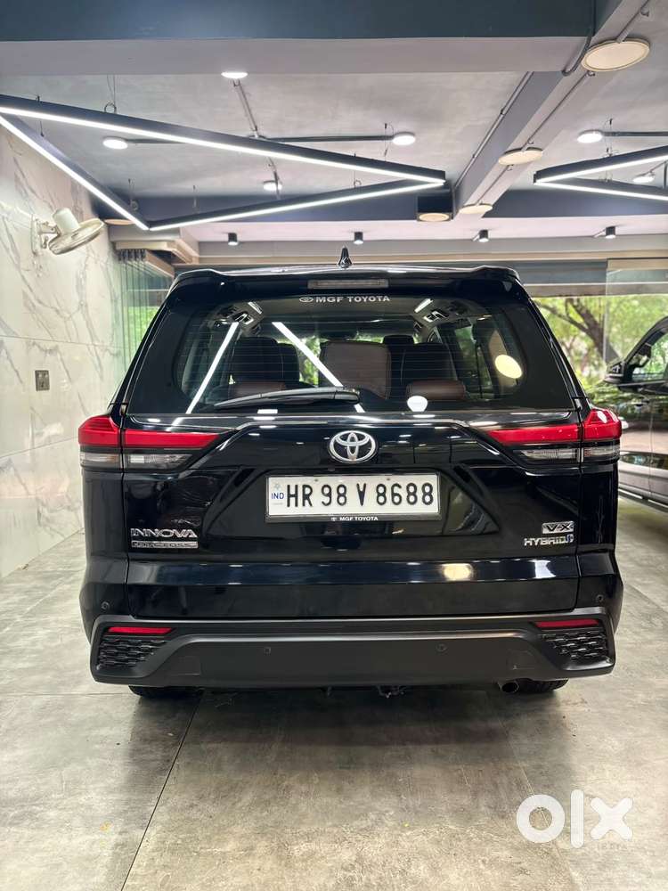 Toyota Innova Hycross 2.0 Vx Hybrid 7 Str, 2025, Petrol