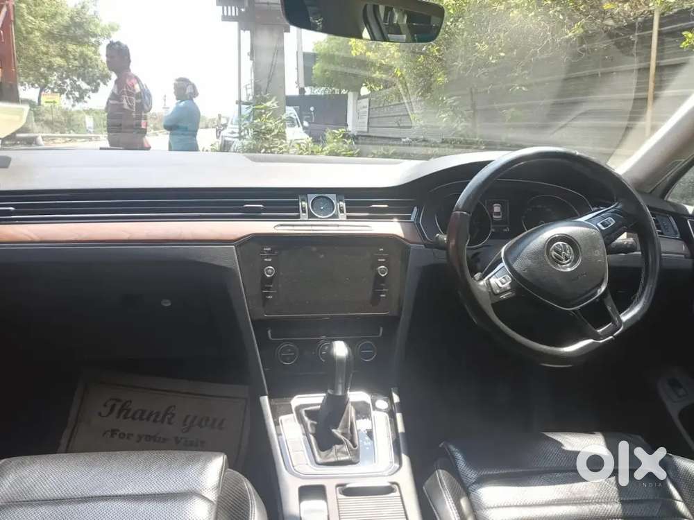 Volkswagen Passat-automatic-sunroof-leather Seats-excellent Condition