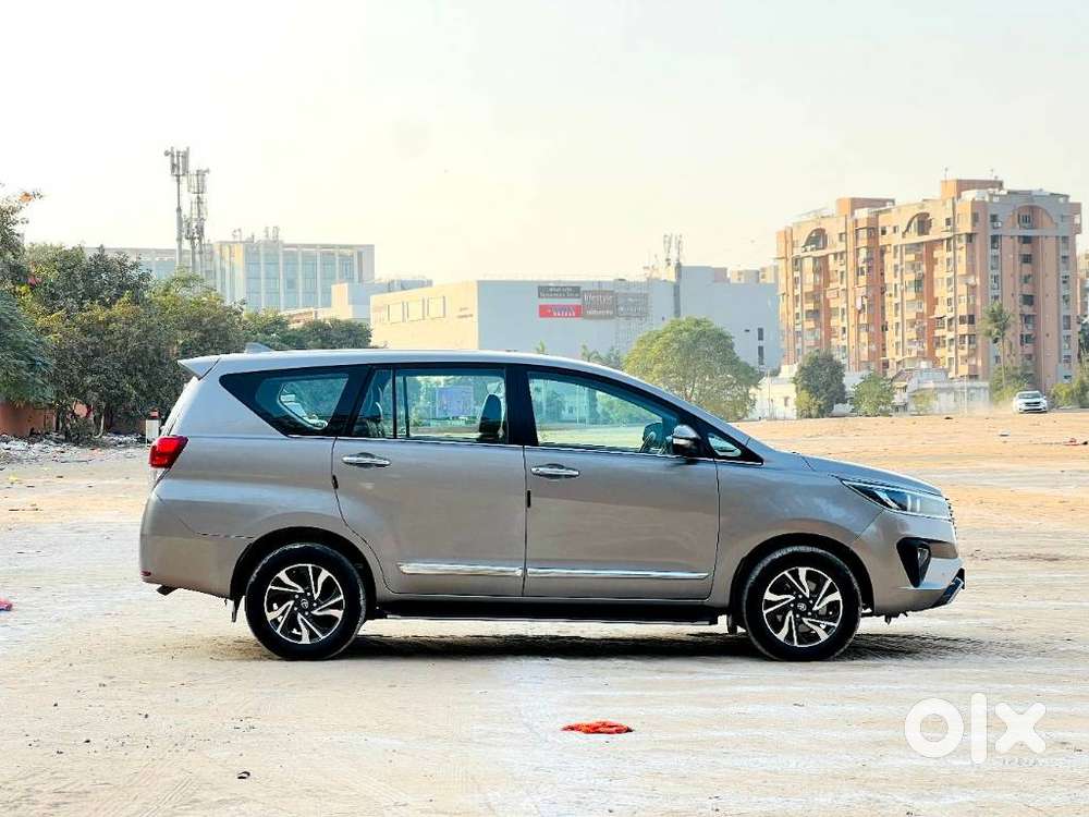 Toyota Innova Crysta 2.4 Vx Mt 8s, 2022, Diesel