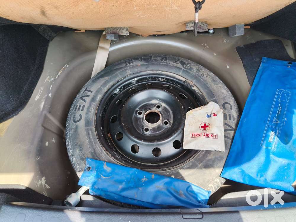 Maruti Suzuki Swift Dzire 1.2 Lxi, 2015, Petrol
