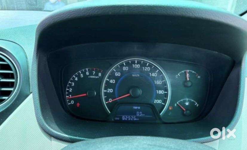 Hyundai Grand I10 Sportz, 2016, Petrol