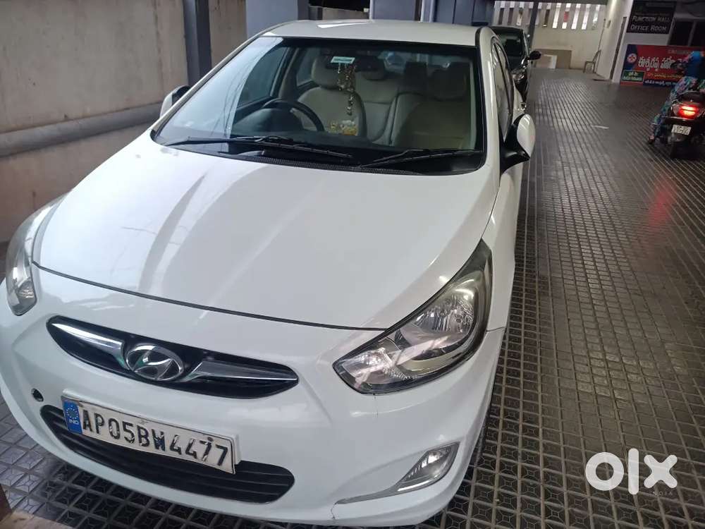 Hyundai Verna Diesel 2011 Manual