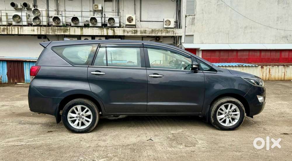 Toyota Innova Crysta 2.4 V 7 Str, 2017, Diesel