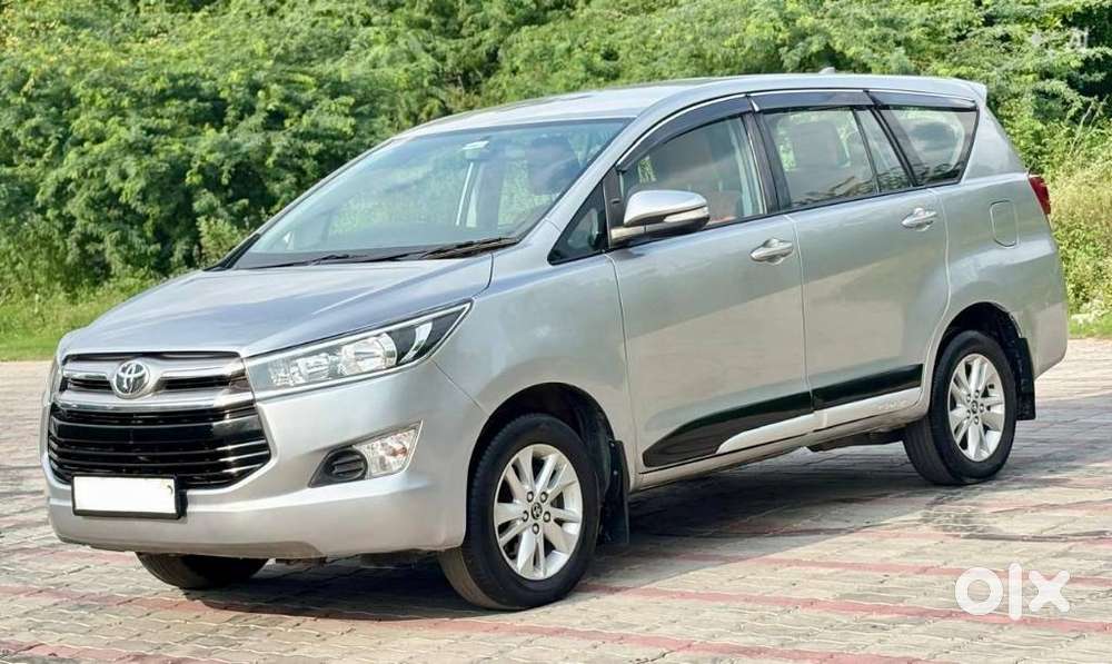 Toyota Innova Crysta 2.4 G Mt 7 Str, 2017, Diesel