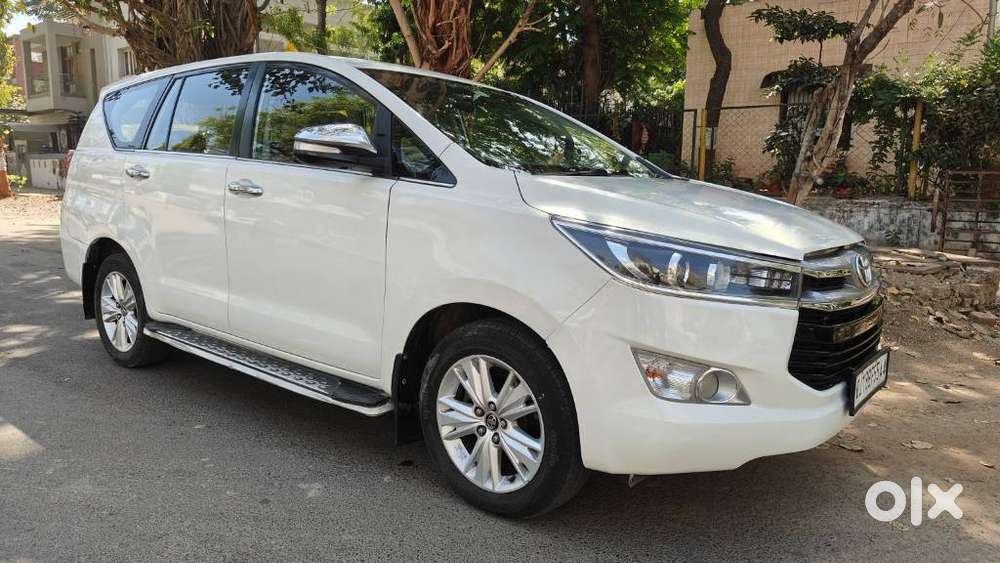Toyota Innova Crysta 2.8z Automatic, 2007, Diesel