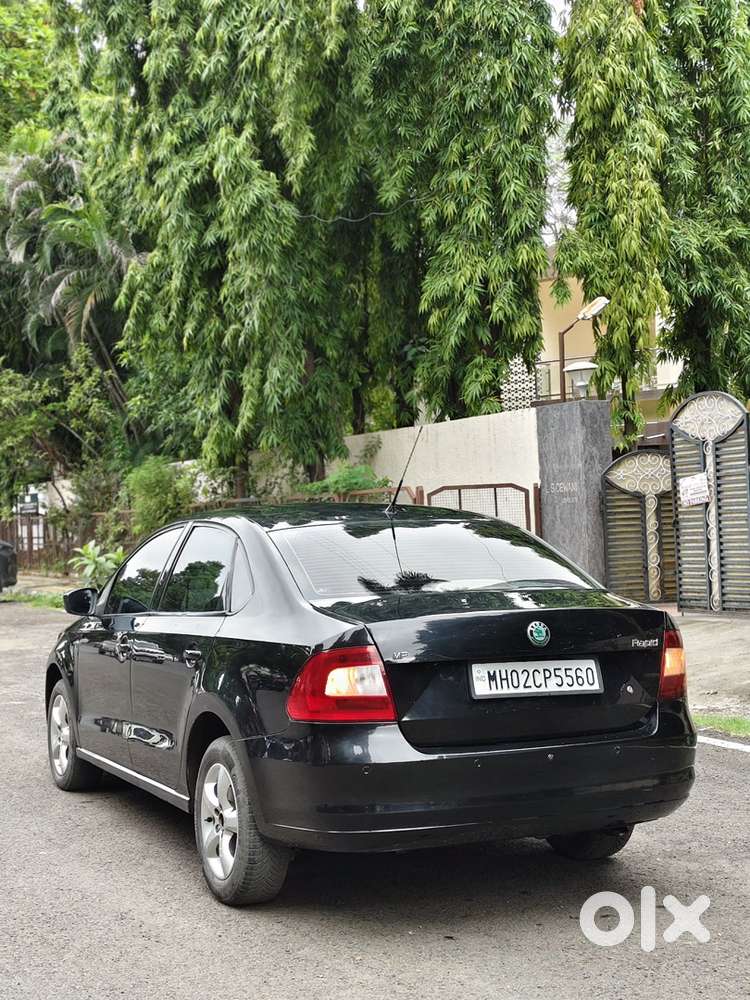 Skoda Rapid Elegance 2012
