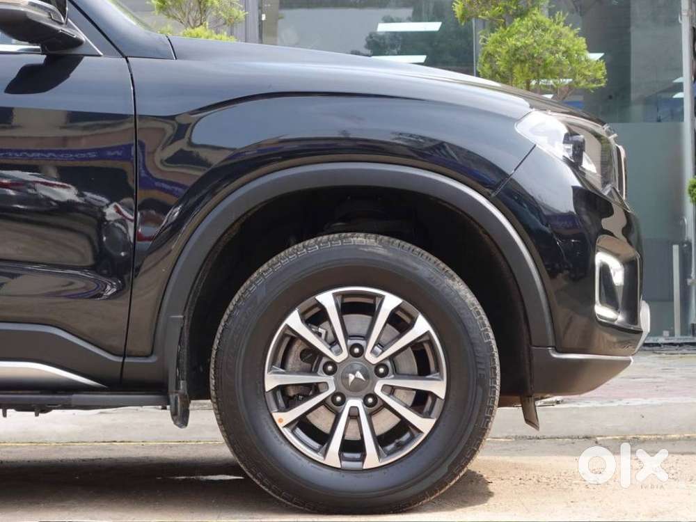 Mahindra Scorpio N Z8 Petrol Mt 7 Str, 2024, Petrol
