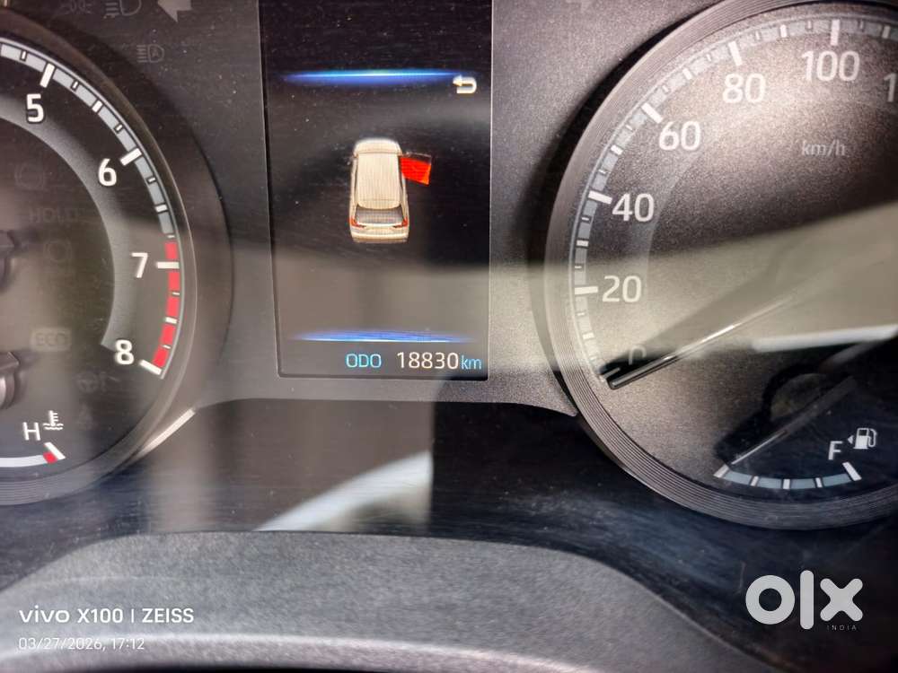 Toyota Innova Hycross, 2023, Petrol