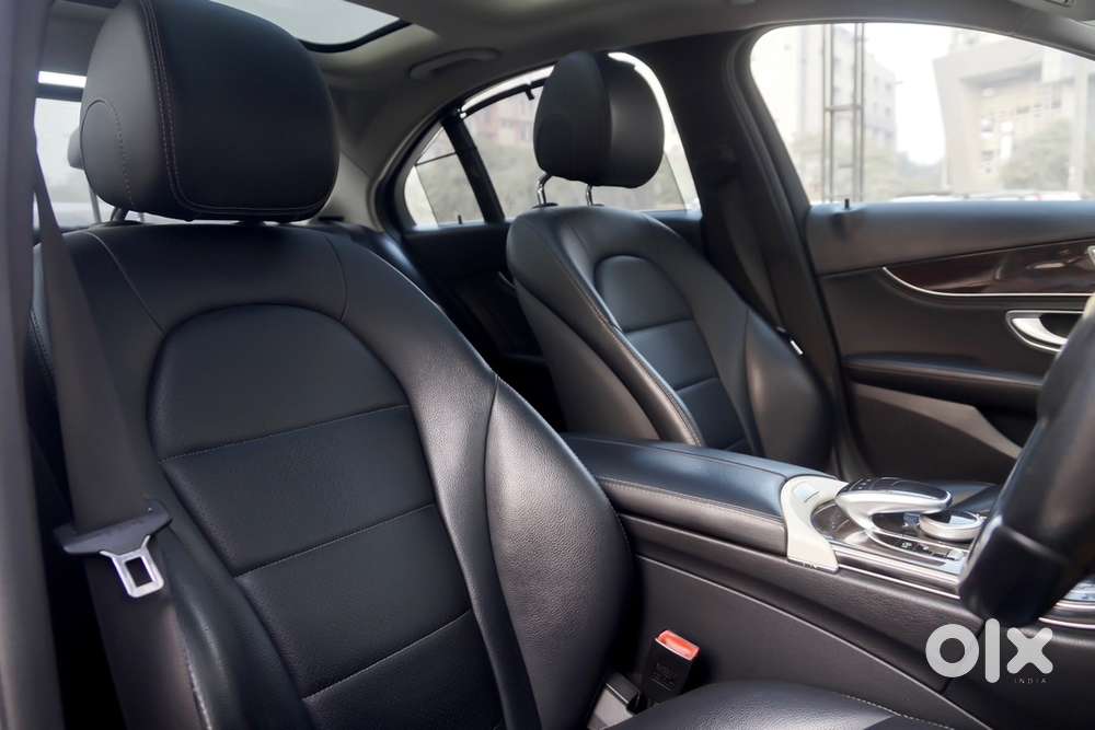 2015 Mercedes-benz C200 Avantgarde  Low Mileage  Panoramic Roof