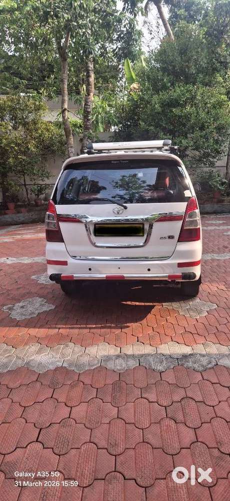 Toyota Innova 2.5 Gx 7 Str Bs-iii, 2015, Diesel