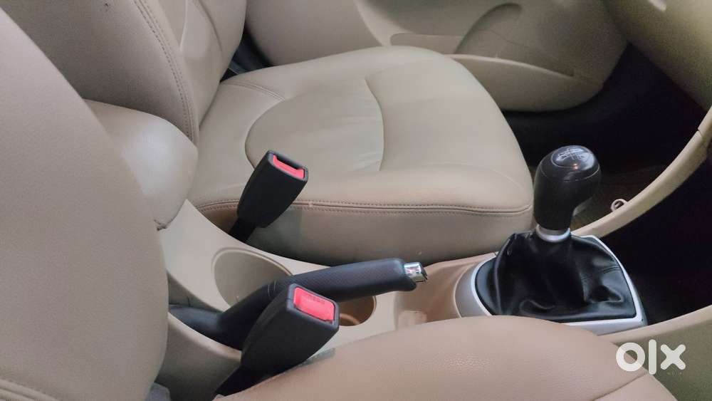 Hyundai Verna Fluidic 1.6 Vtvt Sx, 2013, Petrol