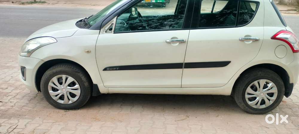 Maruti Suzuki Swift 1.2 Lxi (o), 2016, Petrol