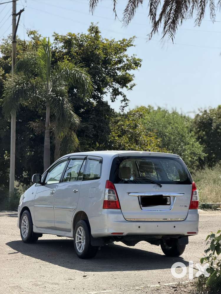 Toyota Innova 2.5 Gx 7 Seater Bs Iv, 2013, Diesel