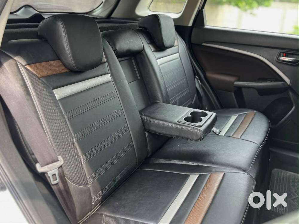 Maruti Suzuki Brezza 1.5 Zxi Smart Hybrid, 2023, Petrol