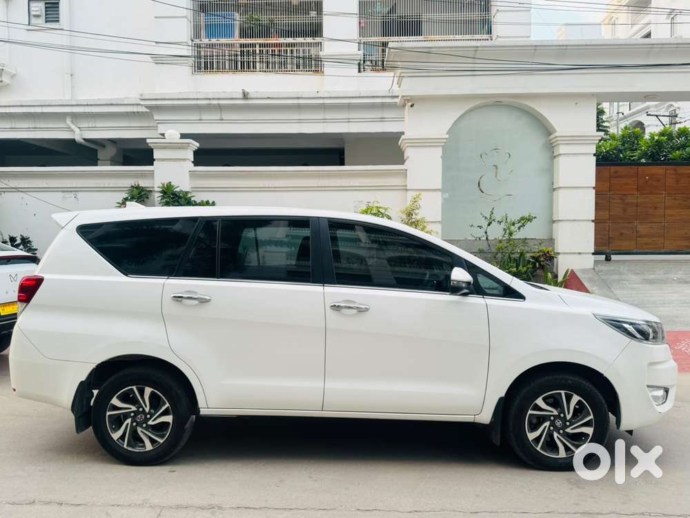 Toyota Innova Crysta 2.4 V, 2023, Diesel