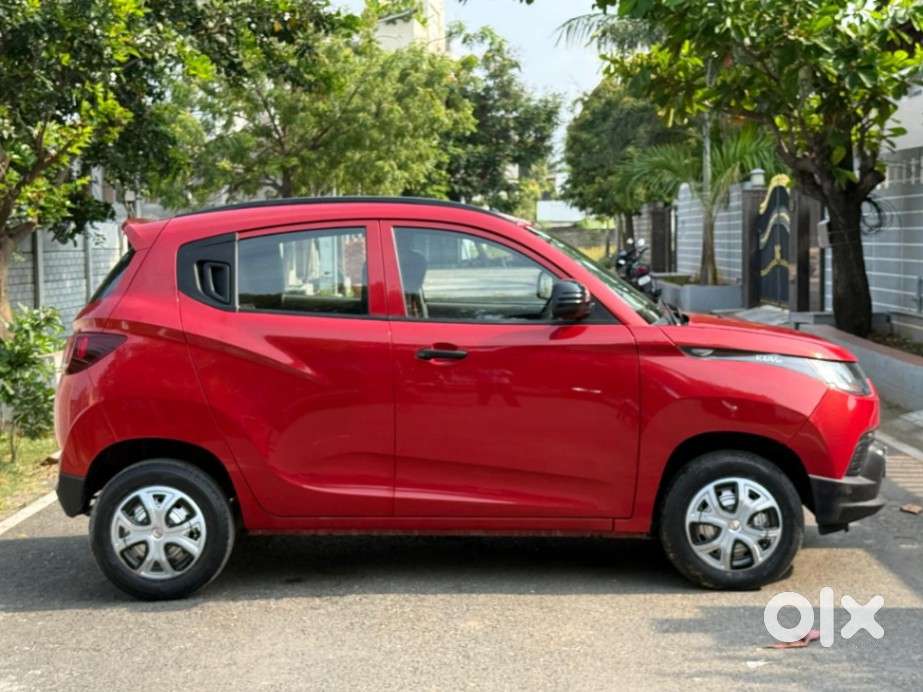 Mahindra Kuv 100 Mahindra-kuv-100-d75-k2-plus, 2017, Petrol
