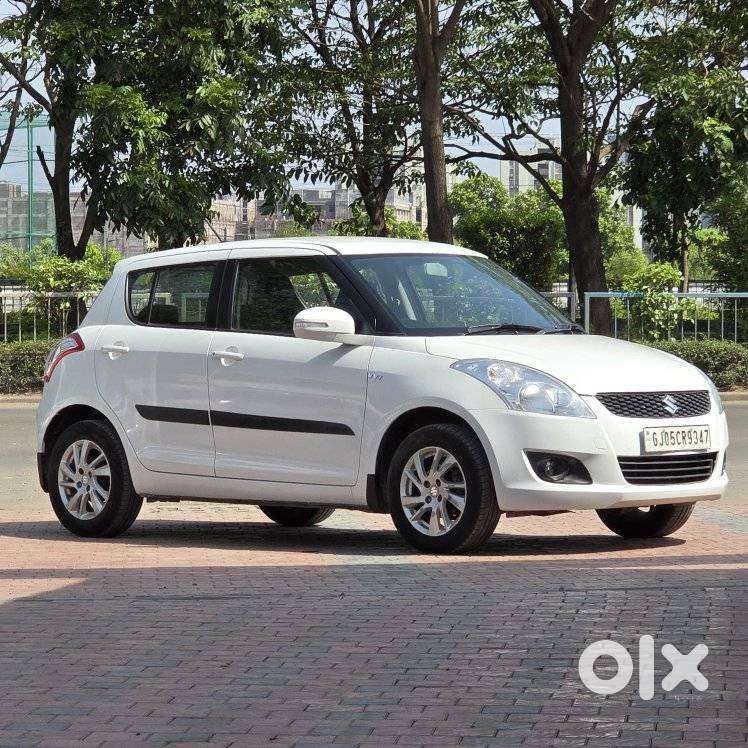 Maruti Suzuki Swift Zxi, 2011, Cng & Hybrids