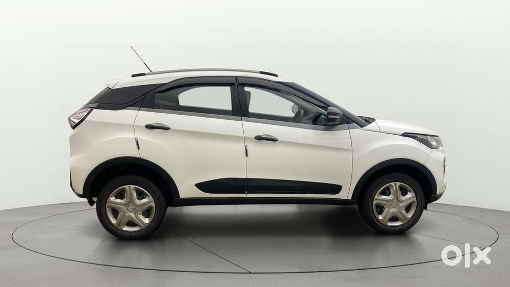 Tata Nexon 1.2 Revotron Xm (s), 2021, Petrol