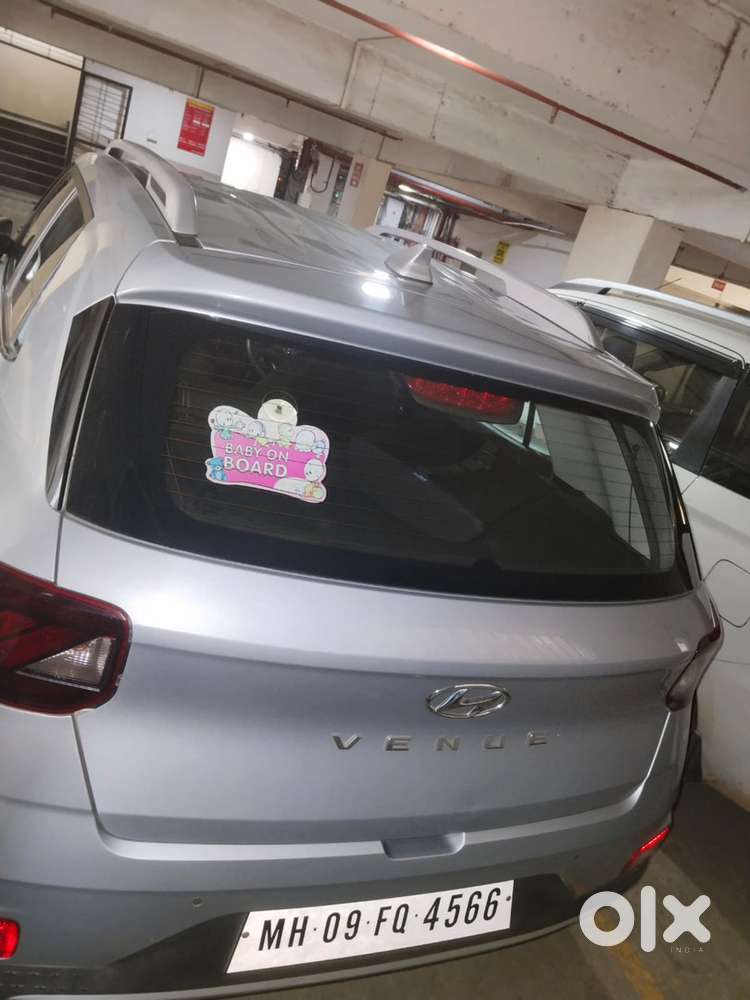Hyundai Venue 2021 Petrol 38000 Km Driven