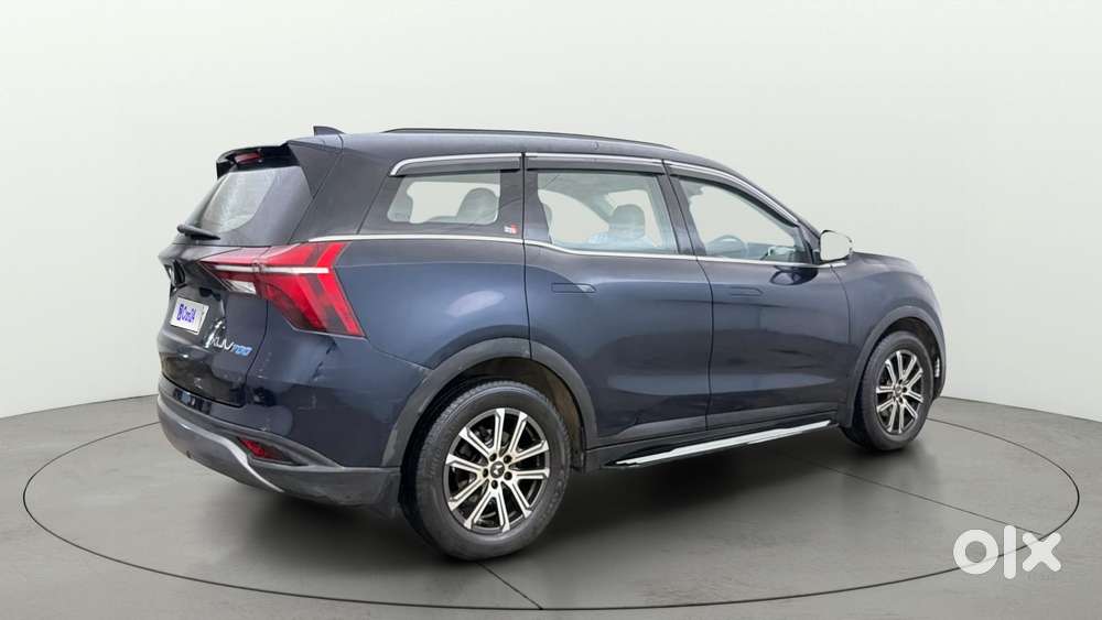 Mahindra Xuv700 2.0 Ax 7 Petrol At Str, 2022, Petrol