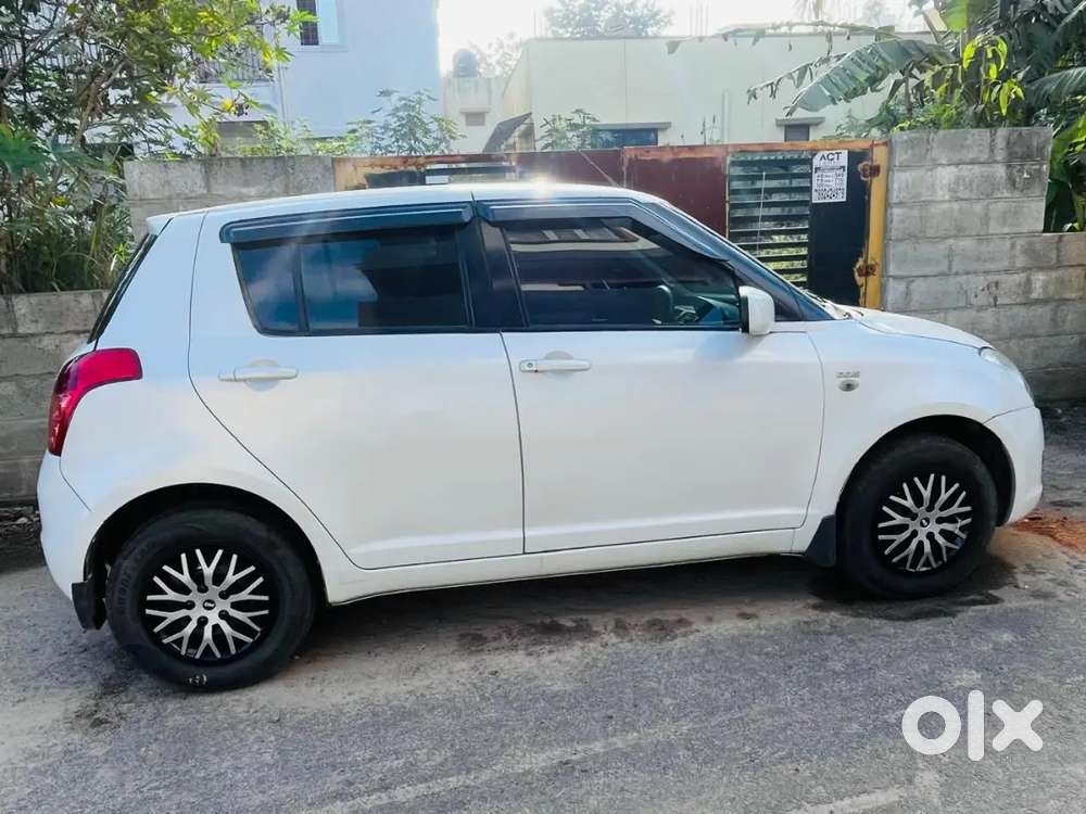Maruti Suzuki Swift Rs 2011