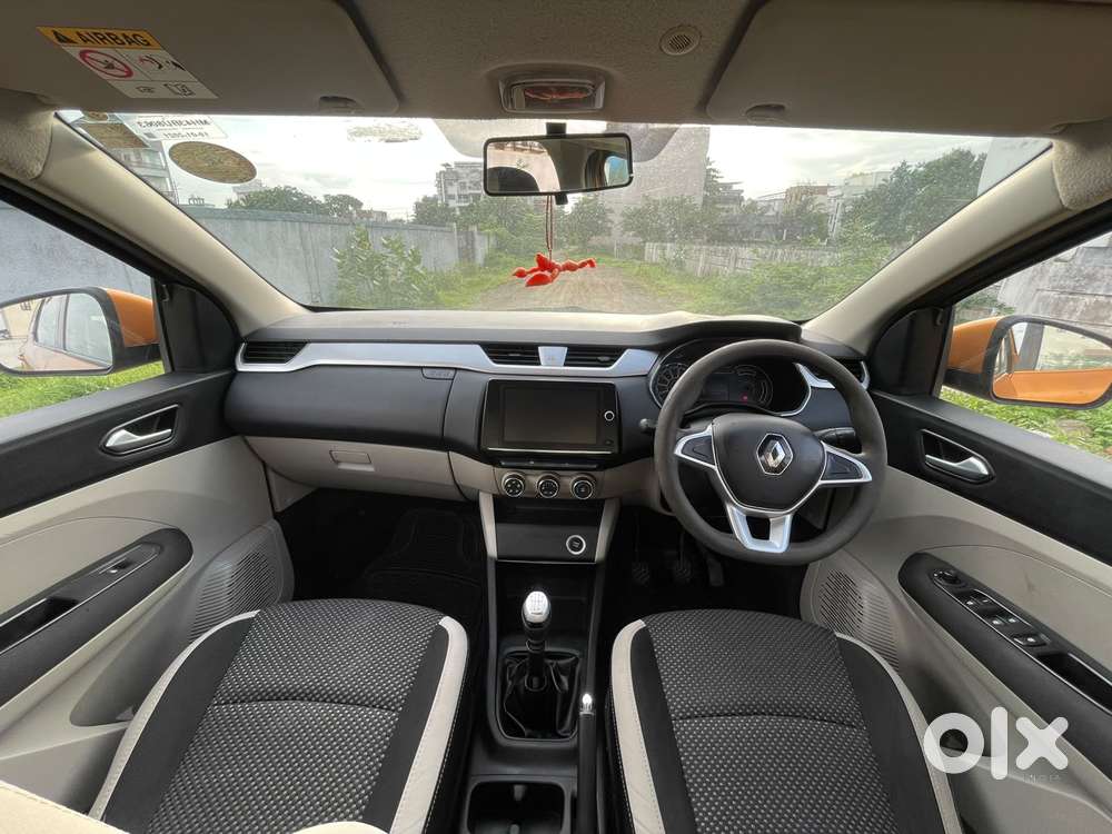 Renault Triber Rxz, 2021, Petrol