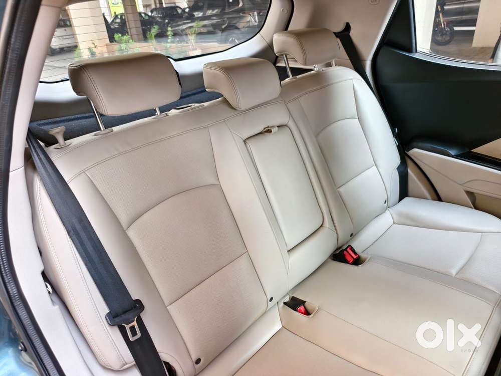 Mahindra Xuv300 W8 (o) 1.5 Diesel Amt, 2019, Diesel