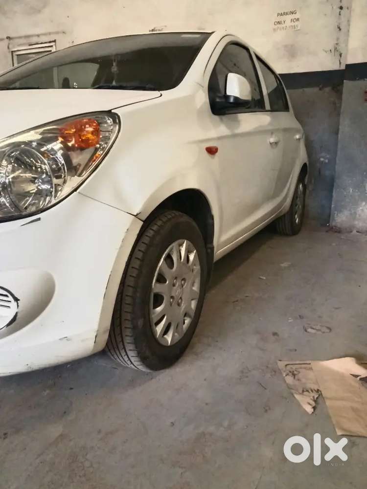 Hyundai New I20 1.2 Magna Petrol Manual 2011
