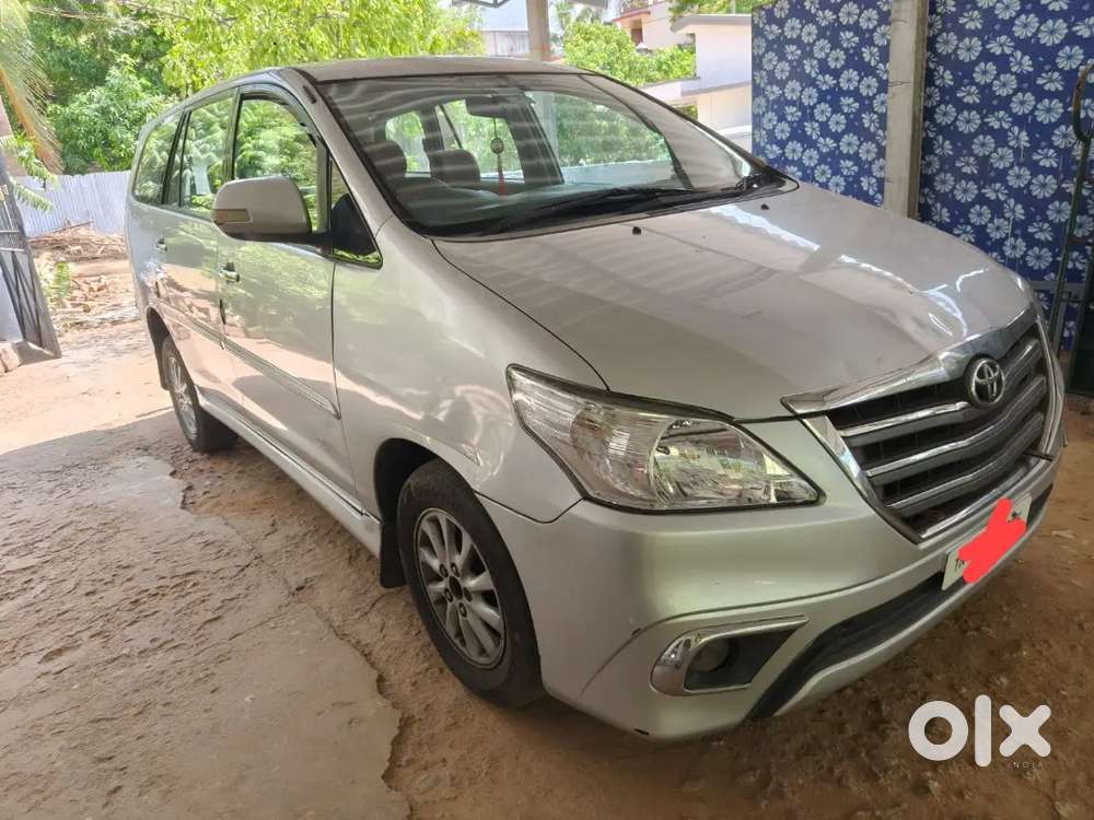 Well Maintained Single Handed Toyota Innova 2.5 Vx 2012 - 8seater