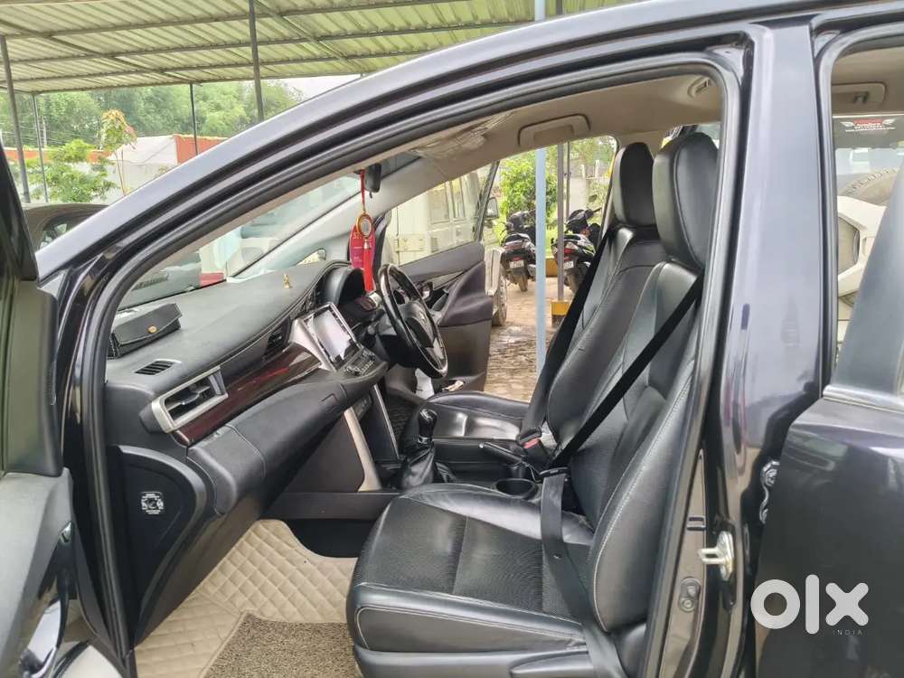 Toyota Innova Crysta 2021