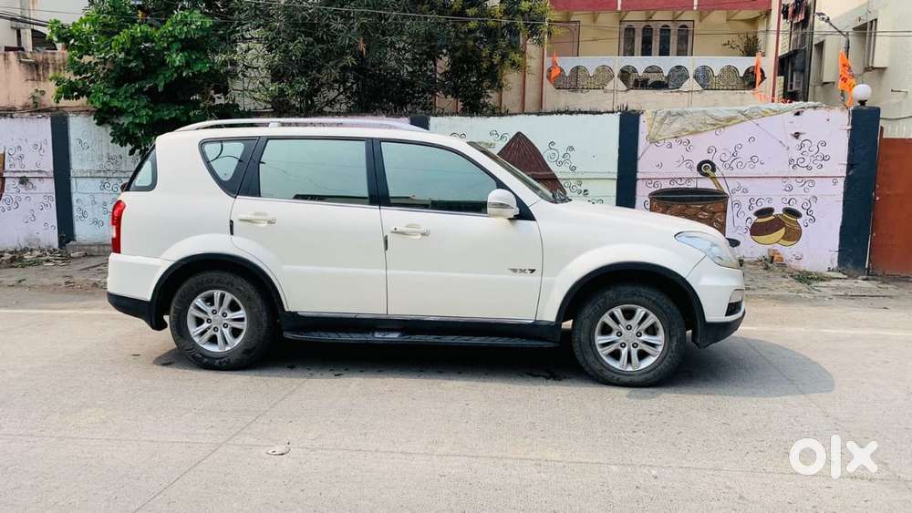 Mahindra Ssangyong Rexton Rx7, 2014, Diesel