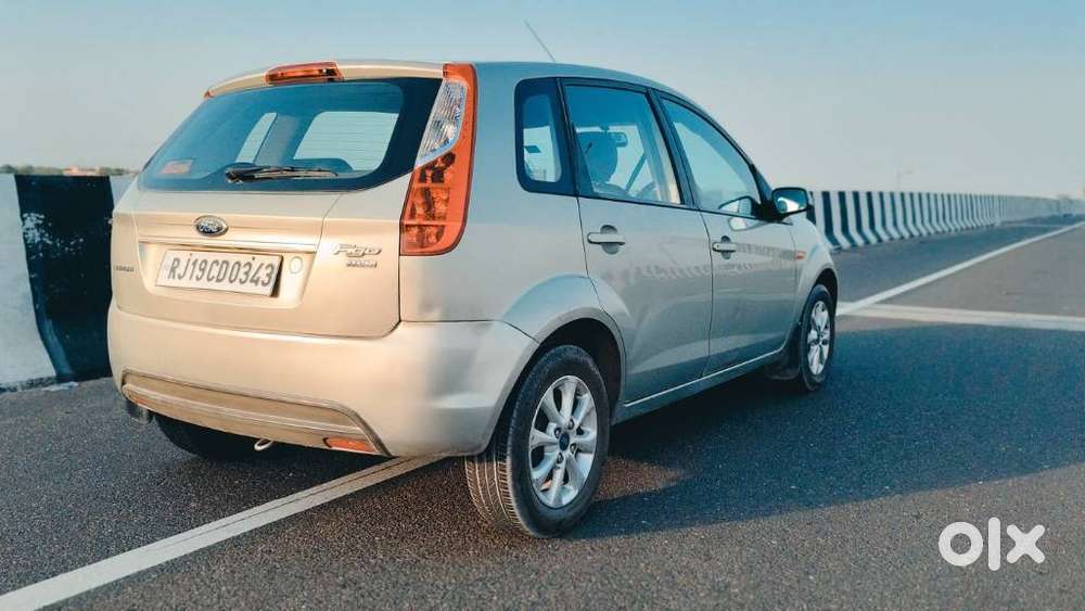Ford Figo Diesel Titanium, 2012, Diesel