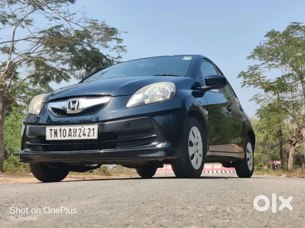 Honda Brio 2012 Petrol Well Maintained