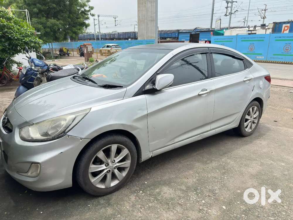 Hyundai Verna Sx 2012 (all New Tyers)