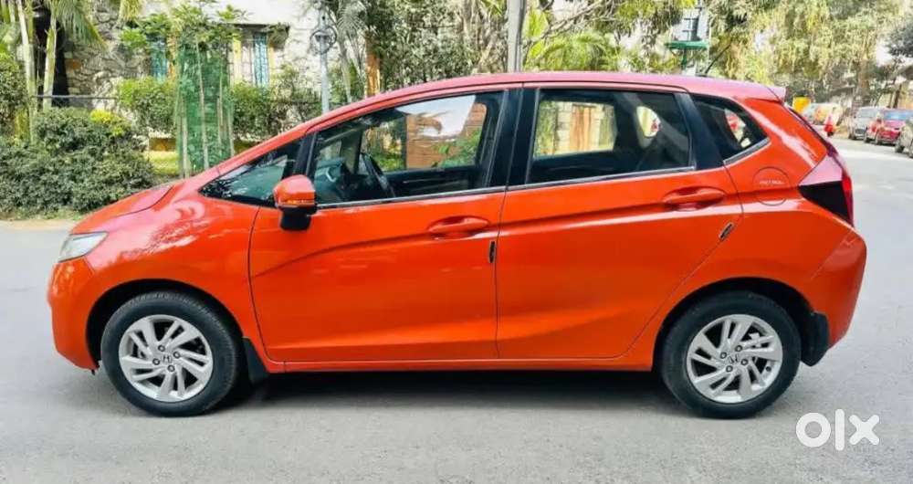 Honda Jazz 2015 Petrol 75000 Km Driven