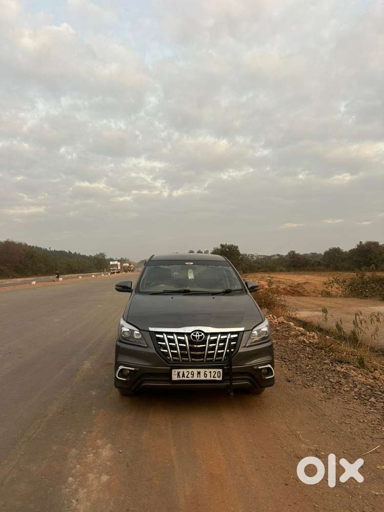 Toyota Innova 2011 Year