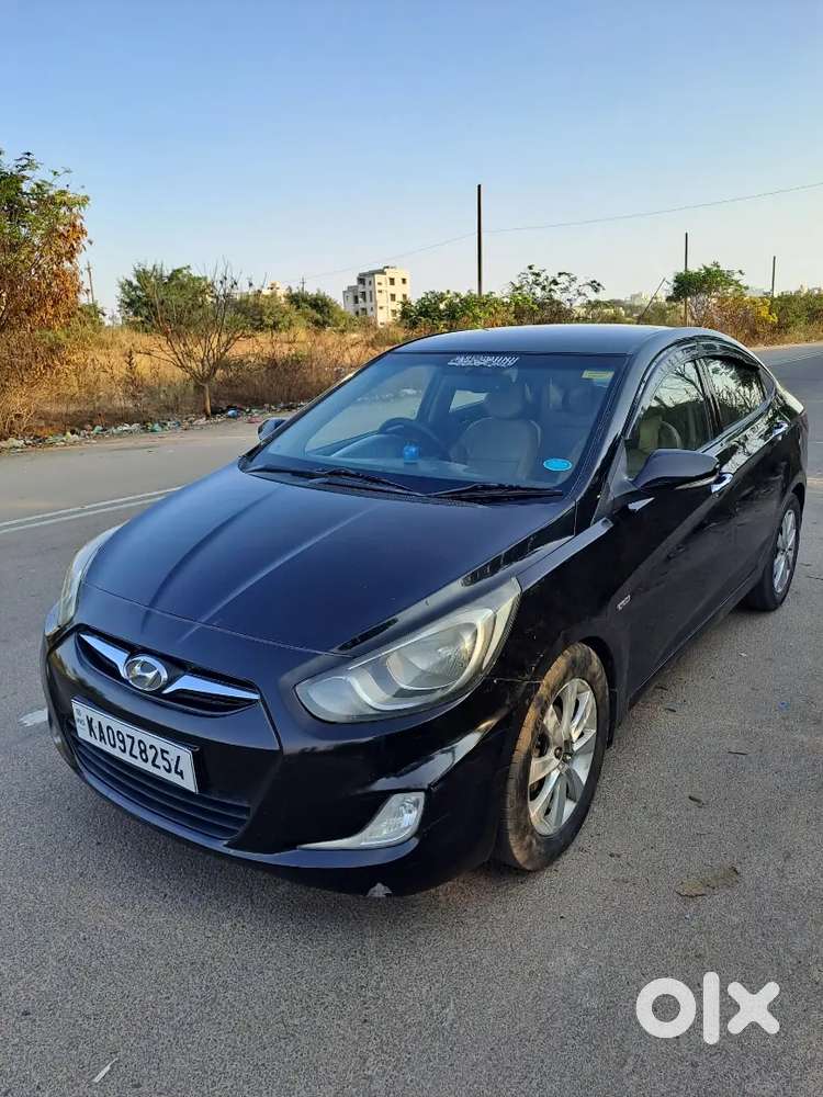 Hyundai Verna 2011