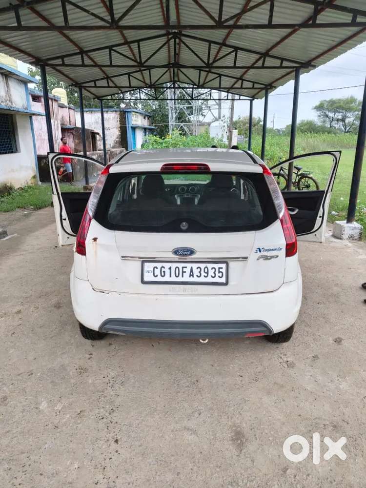 Ford Figo Petrol 2011 /7 Wa Mahkna Ha Hai  Gadi Mea Koi Bhi Prablam