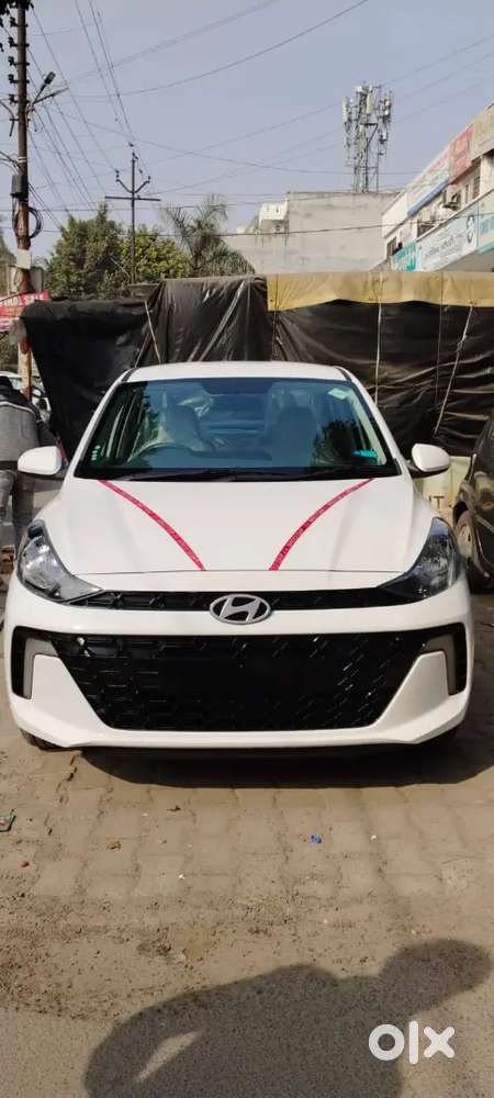 Hyundai Aura 2025 Cng & Hybrids 00 Km Driven