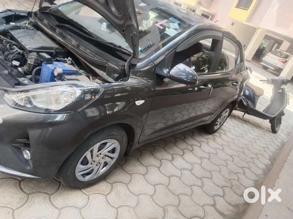 Hyundai Aura 2022 सीएनजी और अन्य 95000 Km Driven