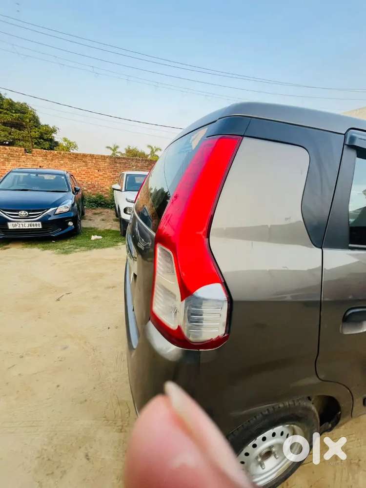 We Want To Sell The Car At 5 Lakhs Rupees Only