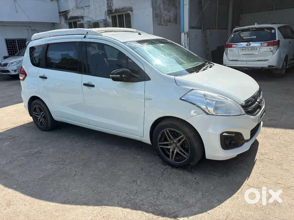 Maruti Suzuki Ertiga 2015