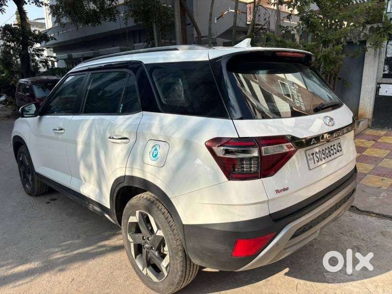 Hyundai Alcazar Platinum 7 Str 1.5 Turbo Petrol Adventure, 2023, Pet..