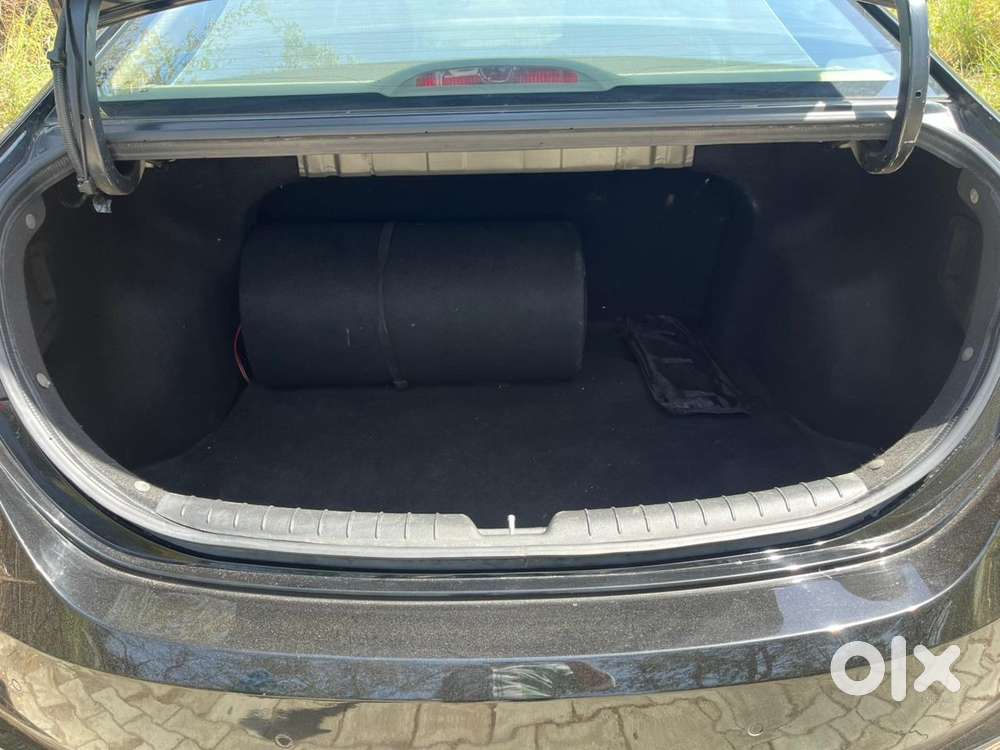 Hyundai Verna 1.6 Vtvt Sx, 2022, Petrol