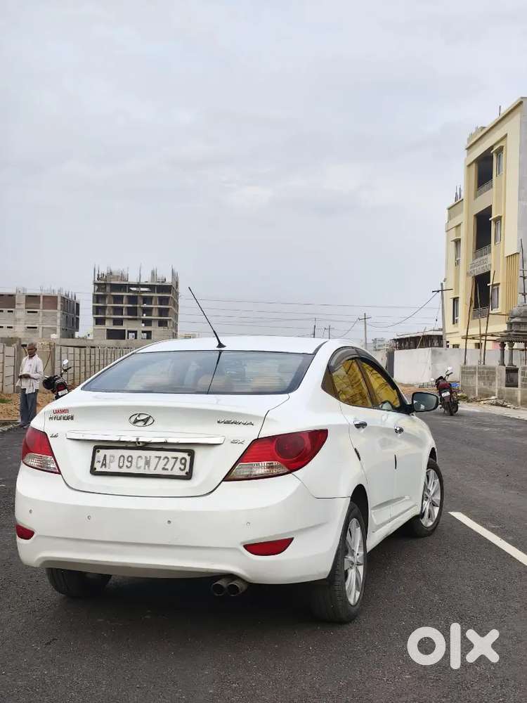 Hyundai Verna 1.6 Sx 2012