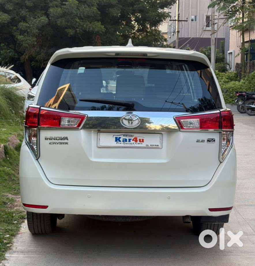 Toyota Innova Crysta 2.8z Automatic, 2017, Diesel