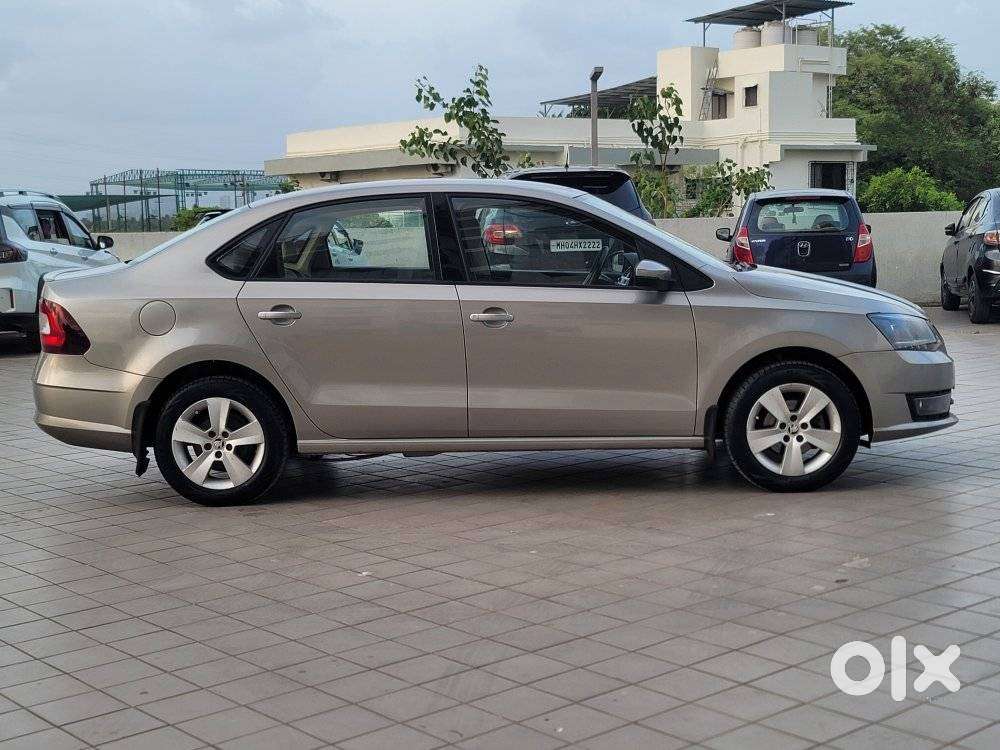 Skoda Rapid 1.6 Mpi Ambition With Alloy Wheel, 2017, Cng & Hybrids